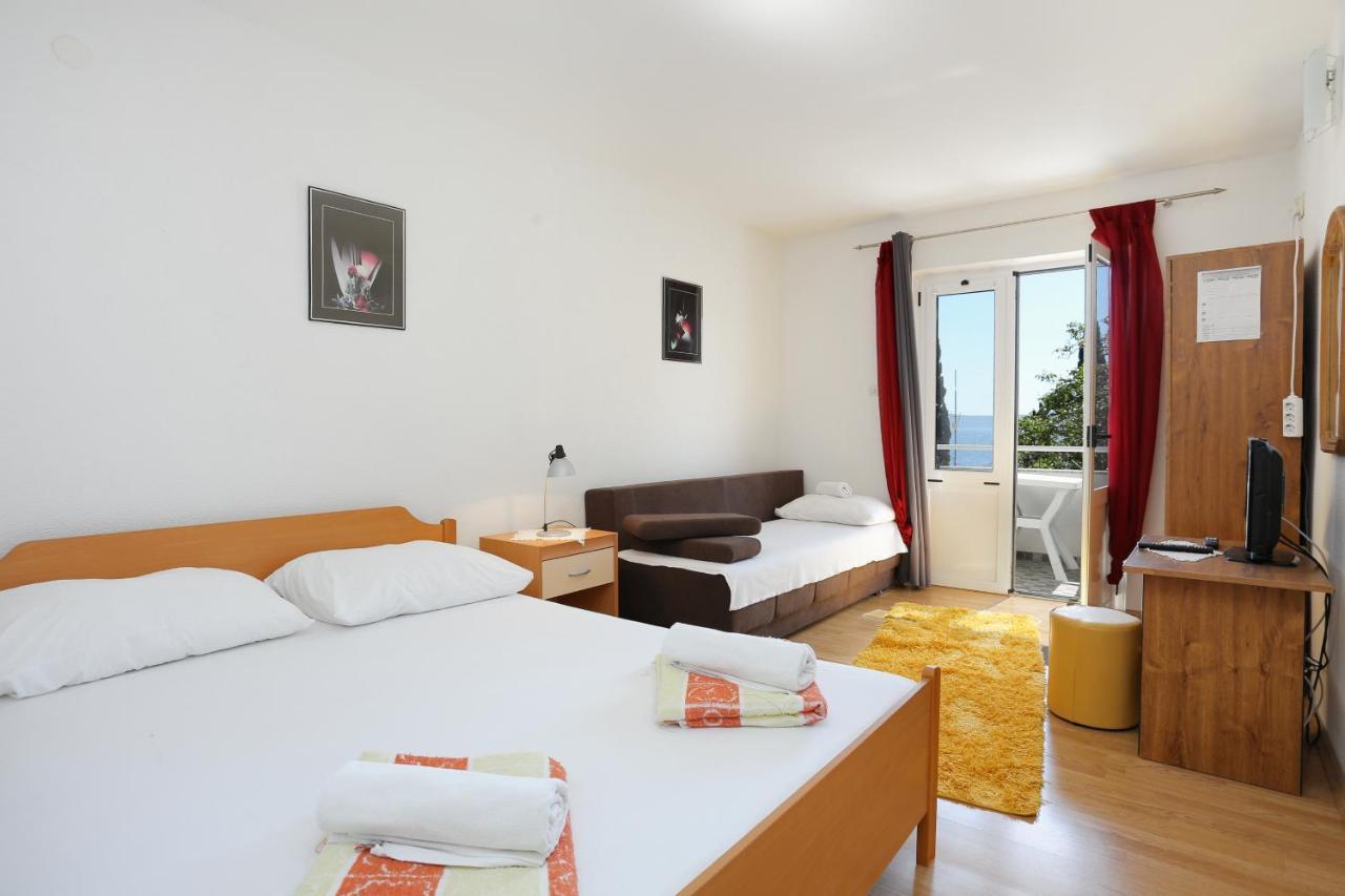 Apartments By The Sea Zivogosce - Porat, Makarska - 18218 이그라네 외부 사진