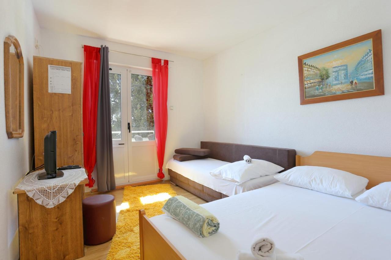 Apartments By The Sea Zivogosce - Porat, Makarska - 18218 이그라네 외부 사진